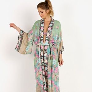 💗NWT💗 ✨RARE✨ Spell & the Gypsy Cloud Dancer Kimono Sz OS (Original Bag)